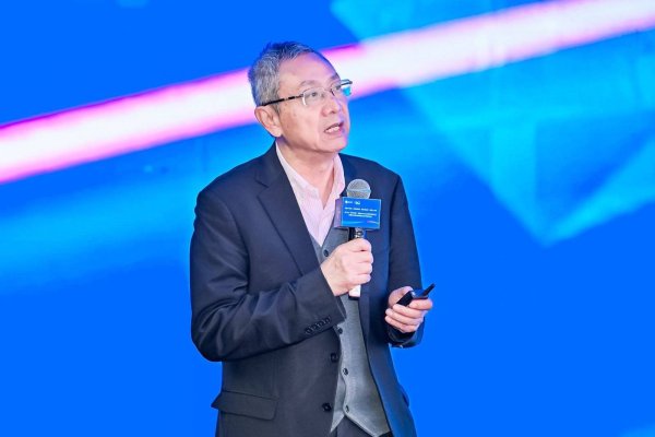 涌融优配 贾康：以供需良性互动激活新质生产力，破解专精特新发展瓶颈｜财金先生